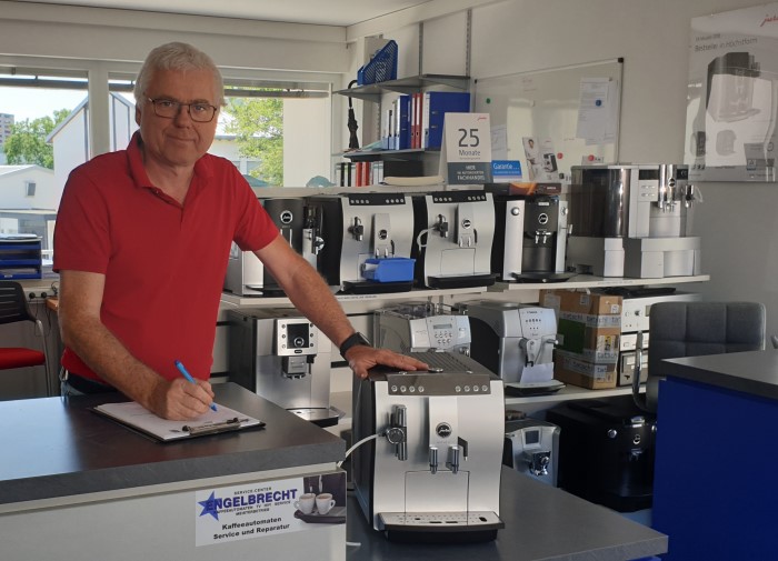 Professioneller Service und Reparatur von Kaffeeautomaten und Kaffeemaschinen bei Service Center Engelbrecht nahe Reutlingen.